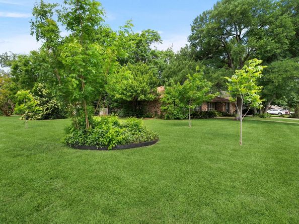 301 Tallwood DR, Georgetown TX 78628