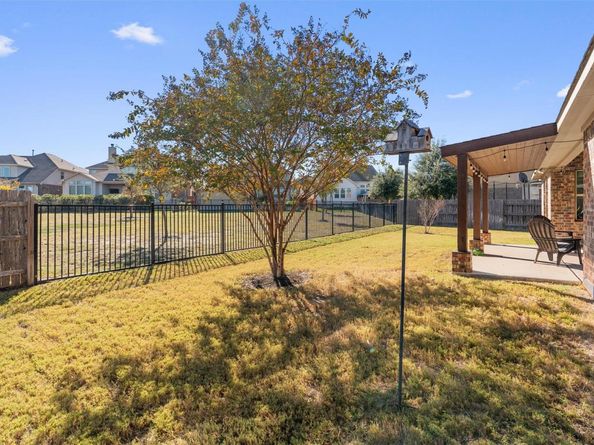 1104 Daylily LOOP, Georgetown TX 78626