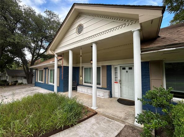 11303 Oakwood DR, Austin TX 78753