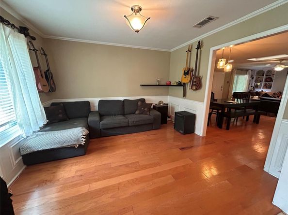 11303 Oakwood DR, Austin TX 78753