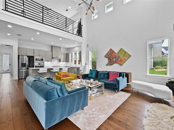 5904 Florencia LN, Austin TX 78724