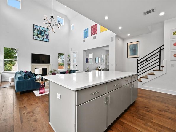 5904 Florencia LN, Austin TX 78724