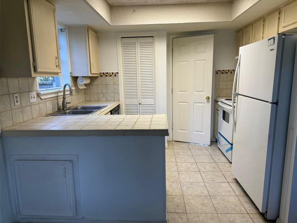 12800 Irongate Ave, Austin TX 78727