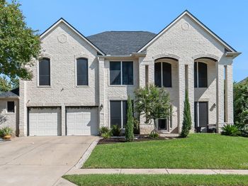 1211 Laurel Oak TRL