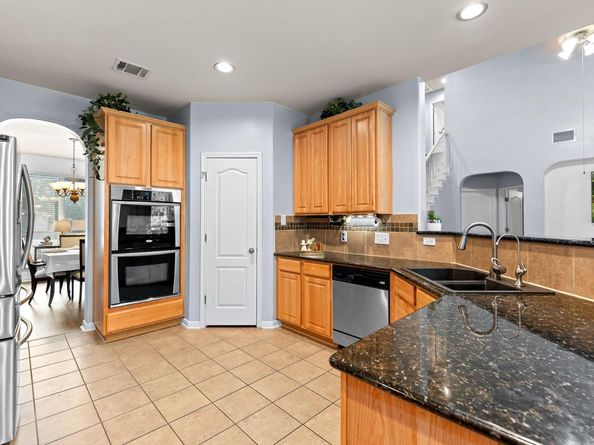 1211 Laurel Oak TRL, Pflugerville TX 78660
