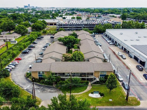 2450 Ashdale DR A201, Austin TX 78757