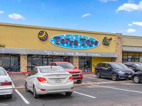 2450 Ashdale DR A201, Austin TX 78757