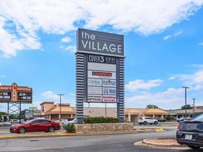 2450 Ashdale DR A201, Austin TX 78757