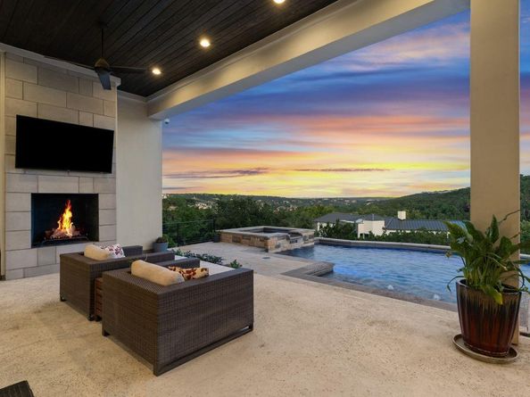 821 Laughing Dog CT, Leander TX 78641