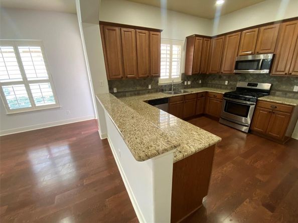 2210 Onion Creek PKWY 901, Austin TX 78747