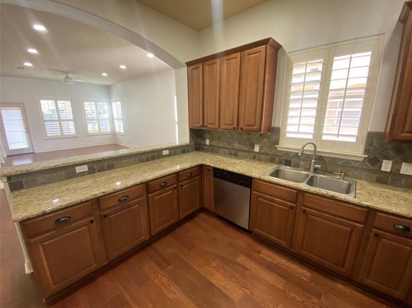 2210 Onion Creek PKWY 901, Austin TX 78747