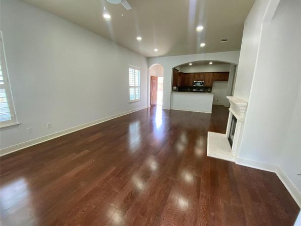 2210 Onion Creek PKWY 901, Austin TX 78747