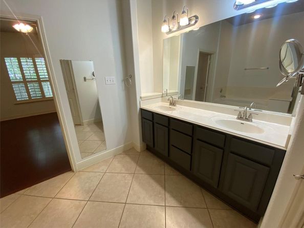 2210 Onion Creek PKWY 901, Austin TX 78747