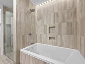 313 W 17th ST 2105, Austin TX 78701