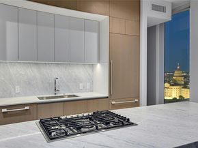313 W 17th ST 2105, Austin TX 78701