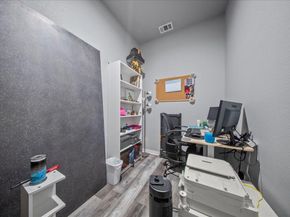 5312 Black Hawk ST, Dallas TX 75212