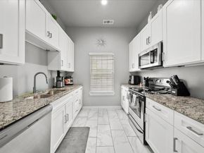 5312 Black Hawk ST, Dallas TX 75212