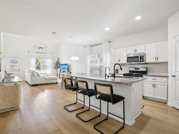 6609 Kauai LN, Austin TX 78744