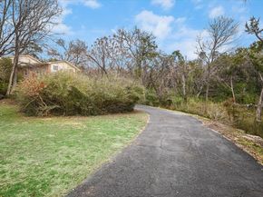 10709 Yucca DR, Austin TX 78759