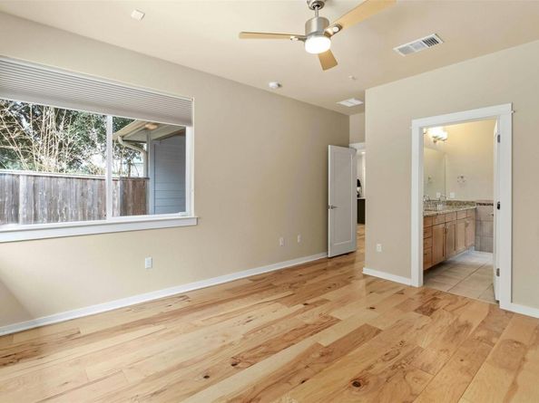 4008 Valley View RD B, Austin TX 78704