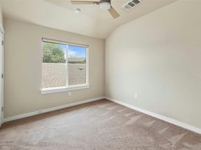 4008 Valley View RD B, Austin TX 78704