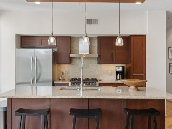 1600 Barton Springs RD 5301, Austin TX 78704