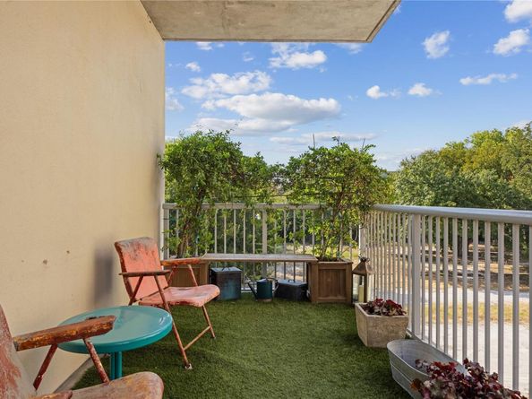 1600 Barton Springs RD 5301, Austin TX 78704