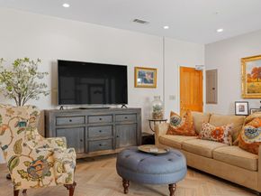 1600 Barton Springs RD 5301, Austin TX 78704
