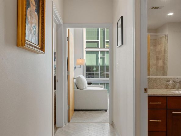 1600 Barton Springs RD 5301, Austin TX 78704