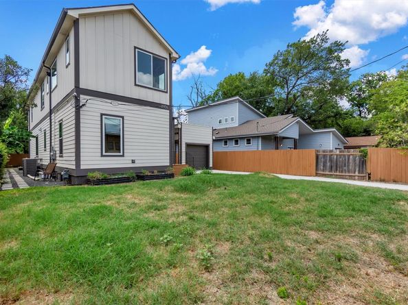 3101 Lyons RD, Austin TX 78702