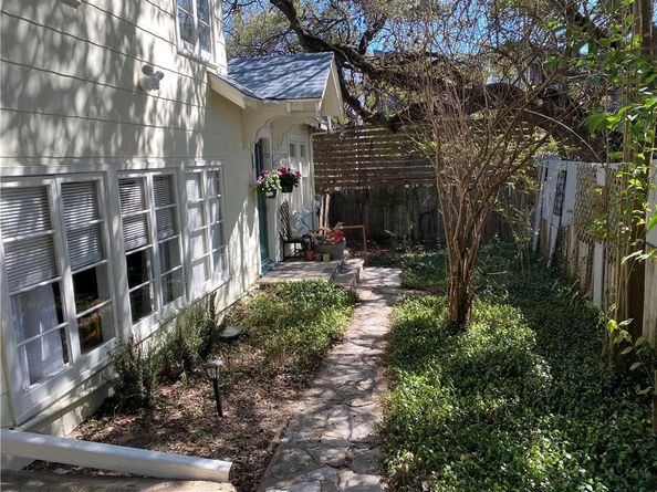 400 W Alpine RD, Austin TX 78704