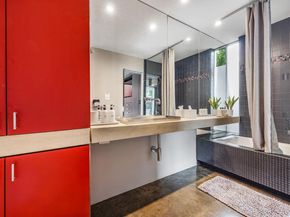 704 W Live Oak ST, Austin TX 78704