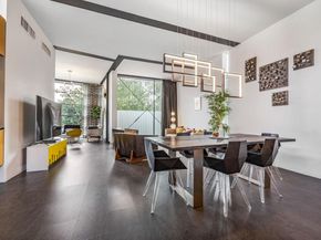 704 W Live Oak ST, Austin TX 78704