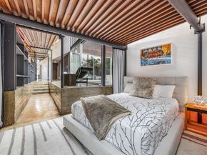 704 W Live Oak ST, Austin TX 78704