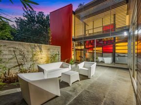 704 W Live Oak ST, Austin TX 78704