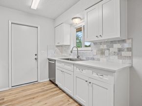 8204 Kellog CT, Austin TX 78745