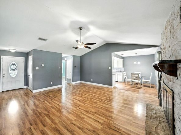 1717 NW Fleischer DR NW, Pflugerville TX 78728