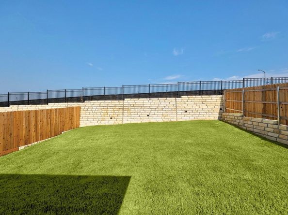 8014 Shining Flor RUN, Lago Vista TX 78645
