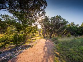8014 Shining Flor RUN, Lago Vista TX 78645