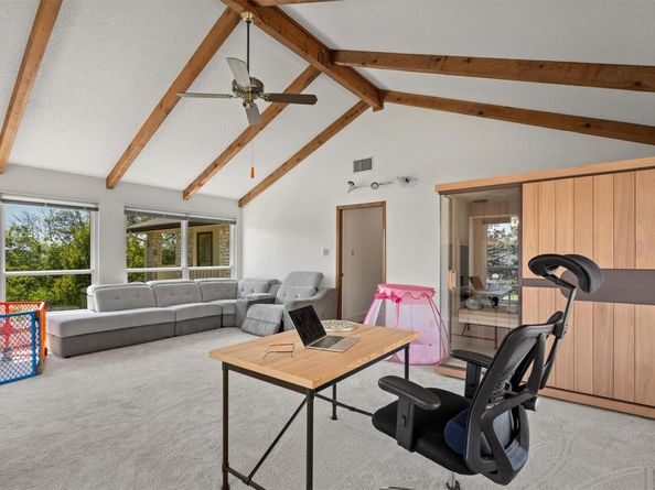 9800 Knotty Pine CV, Austin TX 78750
