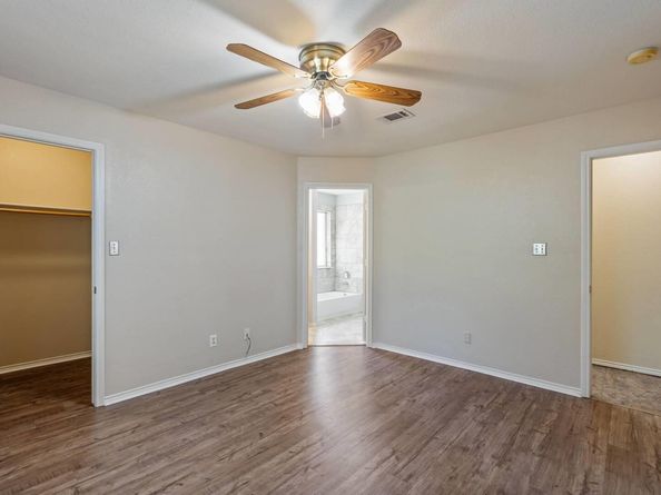7704 Plateau CV, Lago Vista TX 78645