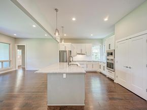 8307 Williamson Creek DR, Austin TX 78736