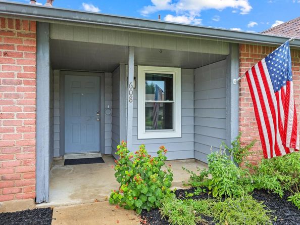 608 Andover DR, Round Rock TX 78664