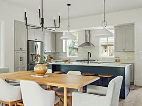 1406 Cometa ST 2, Austin TX 78721
