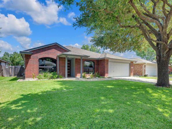 2074 Buckley LN, Round Rock TX 78664