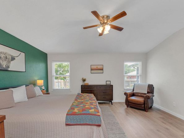 2074 Buckley LN, Round Rock TX 78664
