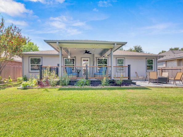 2074 Buckley LN, Round Rock TX 78664