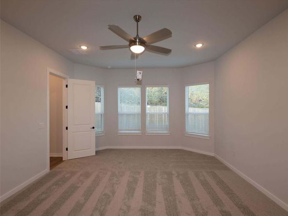 900 Beaverton DR, Leander TX 78641