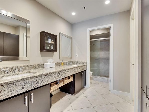 40 N Interstate 35 Highway 5B2, Austin TX 78701