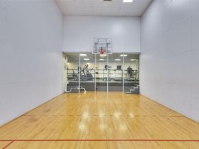 40 N Interstate 35 Highway 5B2, Austin TX 78701